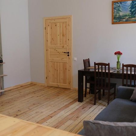 Historic Apartment With Wooden Floors In The Hearth Of Old-Town Riga Exterior photo