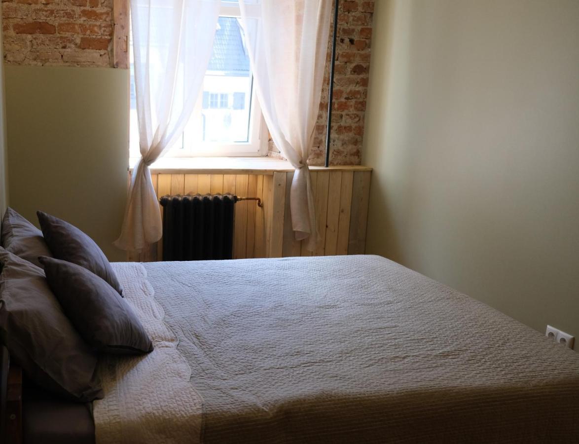 Historic Apartment With Wooden Floors In The Hearth Of Old-Town Riga Exterior photo