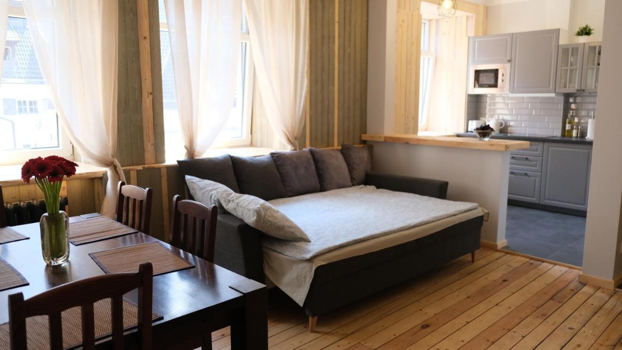 Historic Apartment With Wooden Floors In The Hearth Of Old-Town Riga Exterior photo